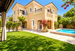 Private Garden | Backing Pool | Small Private Pool