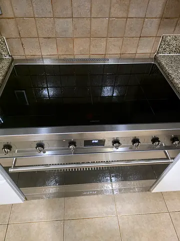 Smeg Top Induction Stove 90x60cm
