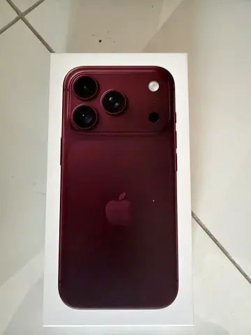 Apple iPhone 18 pro 256gb Burgundy - -Brand New in Box