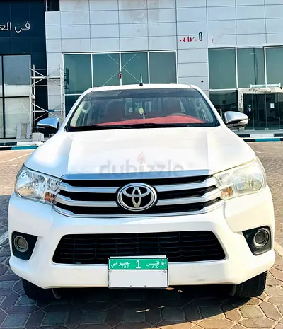 Toyota Hilux Double Cab Diesel 4*4 Manual Pickup