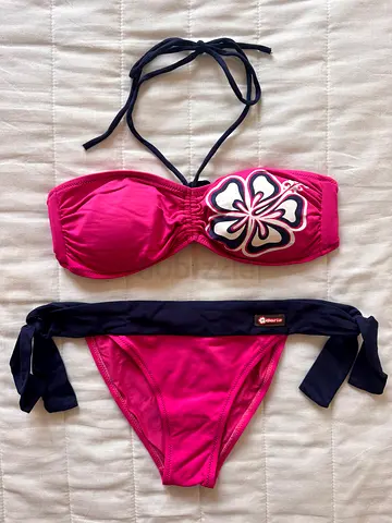 Doria pink two-piece bikini set with floral detail - size S