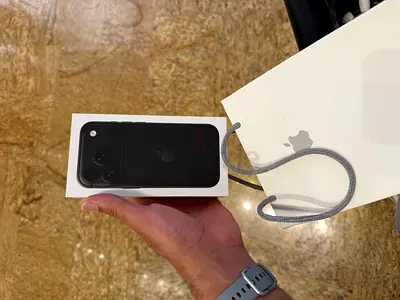 Apple 18 pro 256gb black