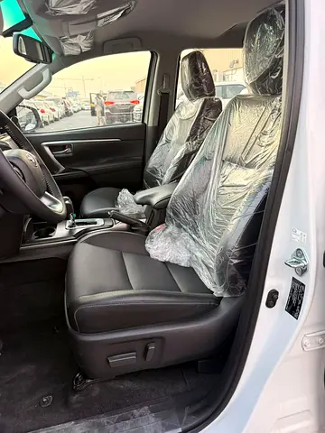 صورة مصغرة 10 لـ 2026 Toyota FORTUNER