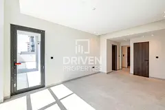 Big Terrace Family Bldg | Available | Low Floor