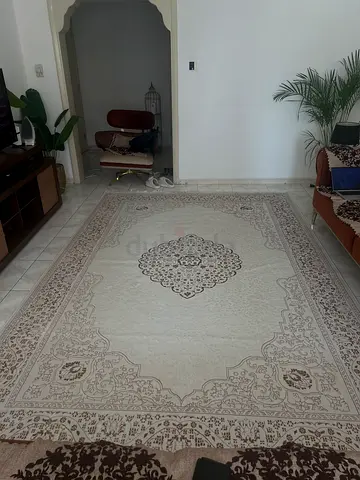 Beautiful cream carpet for sale