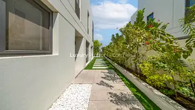 Pool Backing | Closed Kitchen | Vacant Soon
