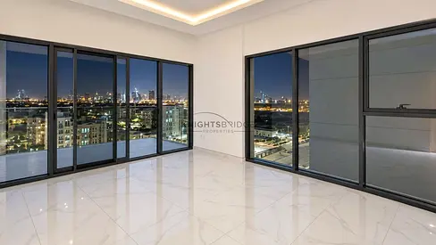 Spacious 2BR, Laundry | Road View | Near Metro