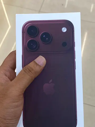 Apple iPhone 18 Pro Burgundy - 256 / Ready on hand