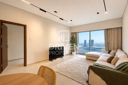 Fully Furnished | 1BR High Floor | Good Investment