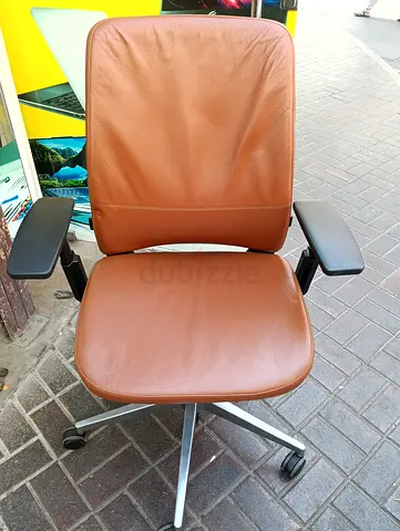 Steelcase chair for selling.original leather chair