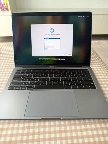 MacBook Pro 13” 2018 | i5 | 16GB RAM | 256GB SSD | Great Condition