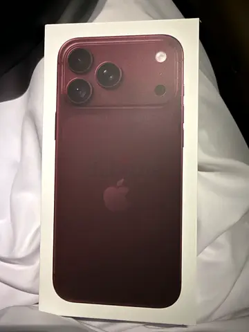 Iphone 18 pro max burgundy