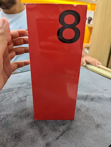 OnePlus 8 (128GB) Sealed Pack