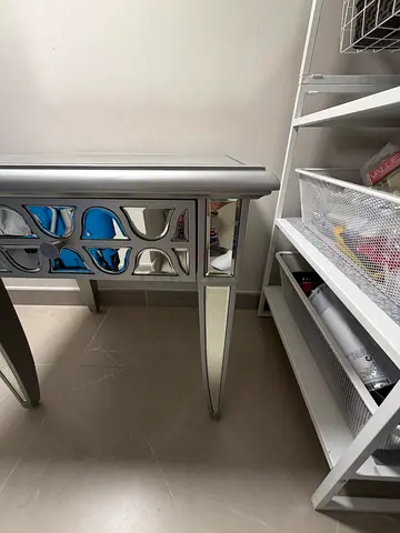 Night stand table