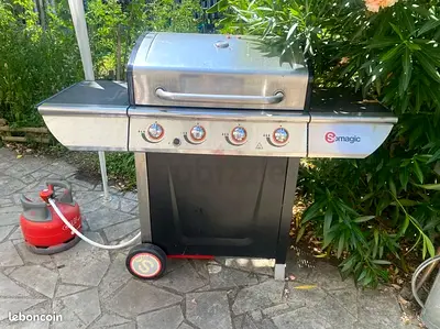 4-Burner Outdoor Gas BBQ Grill with Side Shelves With Cylinder Small