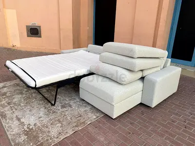 Selling luxury IKEA Lsahpe sofa bed with storage like a new