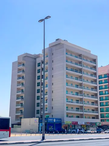 SPACIOUS OFFICE UNIT AVAILABLE FOR RENT DIRECT FROM OWNER WITH ONE MONTH FREE