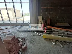 Shell & Core Shop for Rent | 1,410 sq ft | Prime Location | Nad Al Hamar