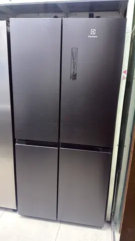 Electrolux frunch 4door fridge freezer same like new condition for sale