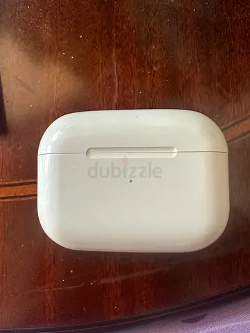 Apple AirPods Pro (1st Generation) with case