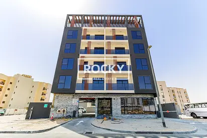 **2-B/R + STORE APARTMENT WITH LARGE TERRACE & BALCONY | STUNNING COMMUNITY GARDEN VIEW IN LIWAN 2.