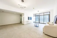 Vacant | Lake View | Close to Metro