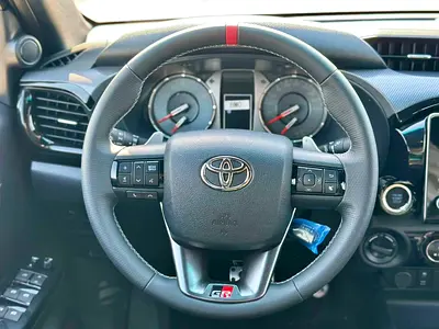2026 Toyota HILUX — миниатюра 15