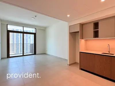 Available Oct 25 | Modern Layout | Prime Location