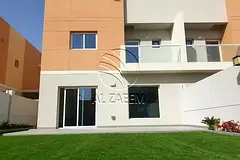 Single Row | Huge L Shaped and Landscped Garden