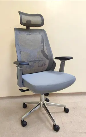 Ergonomic Mesh Office Chair with Headrest — Good quality