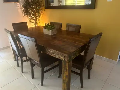 'Marina Homes' Dining Table + 6 chairs