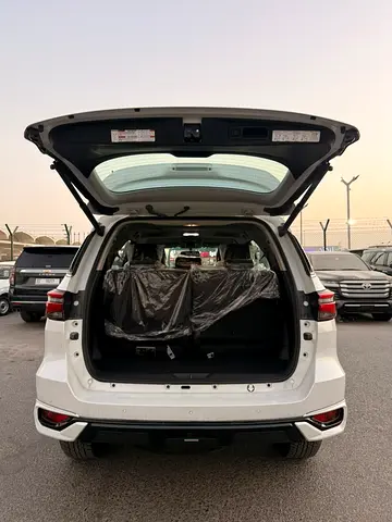 صورة مصغرة 7 لـ 2026 Toyota FORTUNER