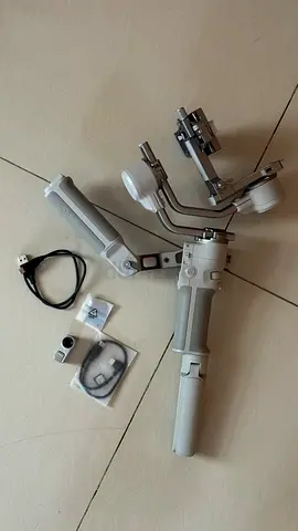 DJI Ronin rs4 mini combo 3-axis handheld gimbal