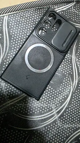 Original Spigen Case for Samsung S24 Ultra – Excellent Condition