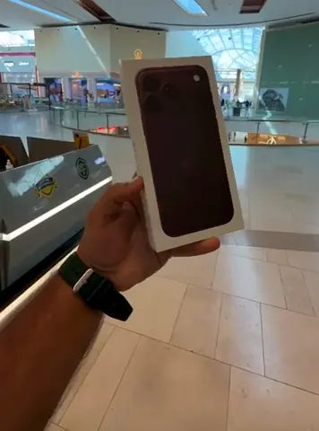 iPhone 18 pro max burgundy 512