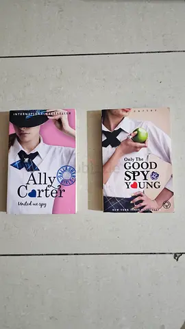 Set of 2 Young Adult Books — Ally Carter series