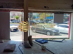 RETAIL SHOP FACING MAIN ROAD PRIME LOCATION AT AL KARAMA FOR RENT