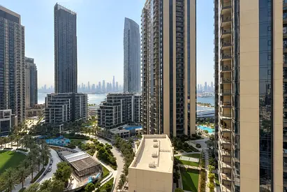 Vacant | Park and Skyline View | Upgraded Kitchen