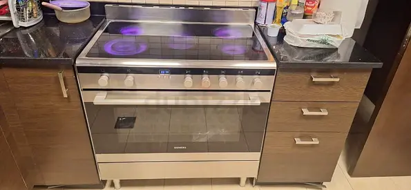 Siemens Electric Ceramic Cooker 90cm With Excellent Condition Same Like New