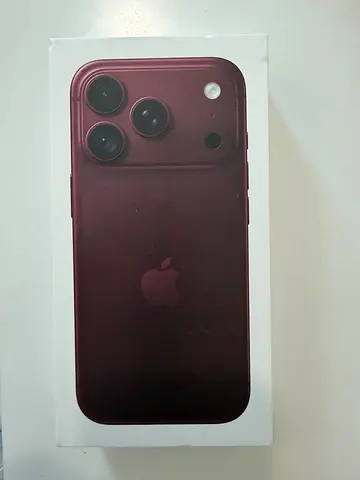 SEALED* iPhone 18 Pro 256GB Burgundy TDRA