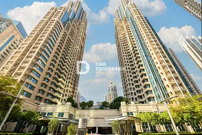 Spacious 1BR | 29 Boulevard | Prime Downtown
