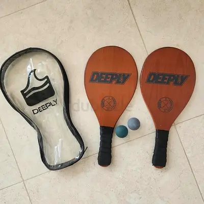 Pair of Deeply Wooden Beach Paddle Rackets with Case and 2 Balls