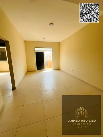 فرصه لن تتكرر اجمل غرفه وصاله اول ساكن للإيجار السنوي في  الجرف 3 قريب من السوق الصيني وقريب من مركز فزعه بسعر 32 الف درهم فقط لاغير اربع او ست دفعات