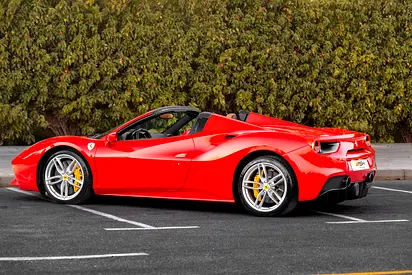 صورة مصغرة 13 لـ 2017 Ferrari 488 SPIDER