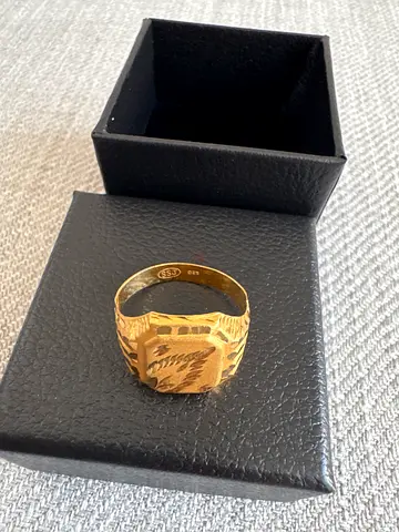 Solid 22k Gold Men's Signet Ring 2.98g
