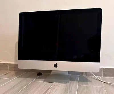 Apple iMac 21.5-inch Retina 4K (2017) | 3.0GHz i5 | 8GB RAM | Radeon Pro 555