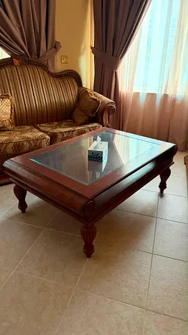 Solid Wood Glass-Top Coffee Table — Classic Carved Design