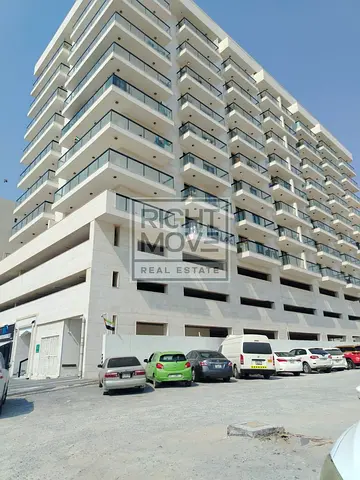 Furnished 1-Bedroom with big Balcony | Road and Pool View