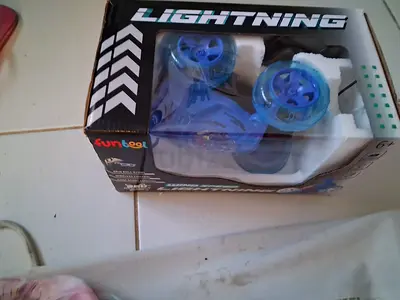 Toy car