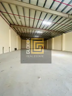 🏭 PREMIUM WAREHOUSE & SHOWROOM FOR RENT – UMM AL QUWAIN 9,000 SQ. FT. | GROUND FLOOR | 100 KW P